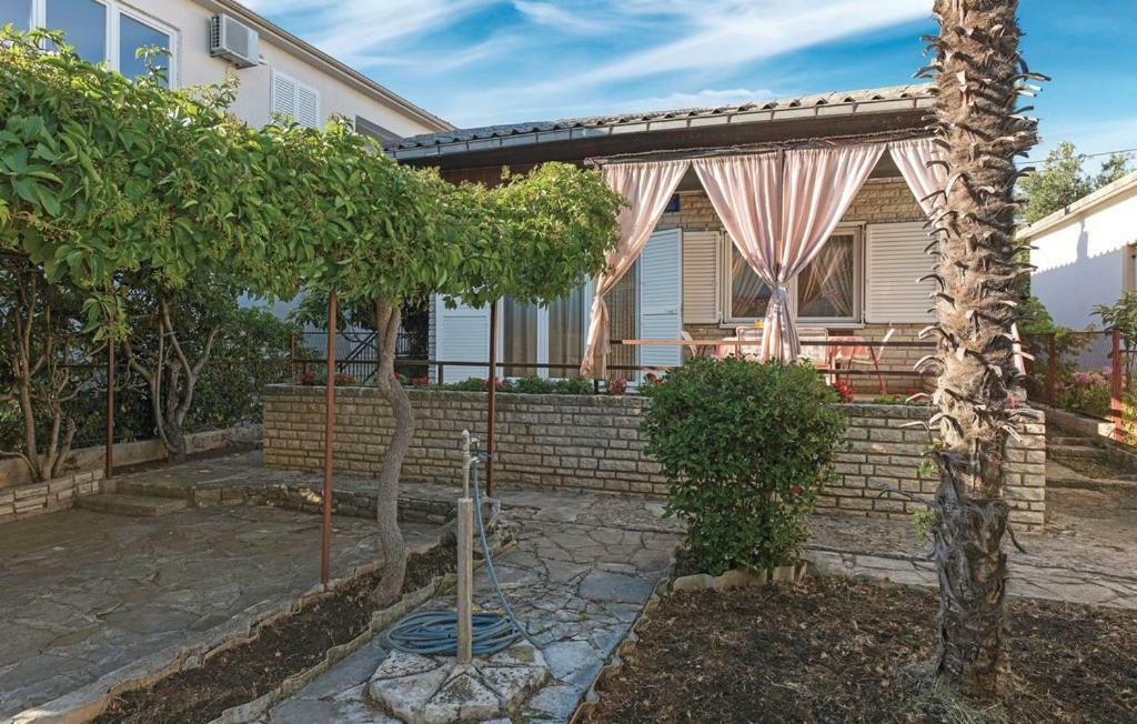 Holiday Home Gveric Vodice Bagian luar foto